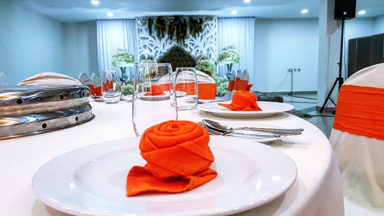 סובאנג ג'איה Hotel Amara מראה חיצוני תמונה
